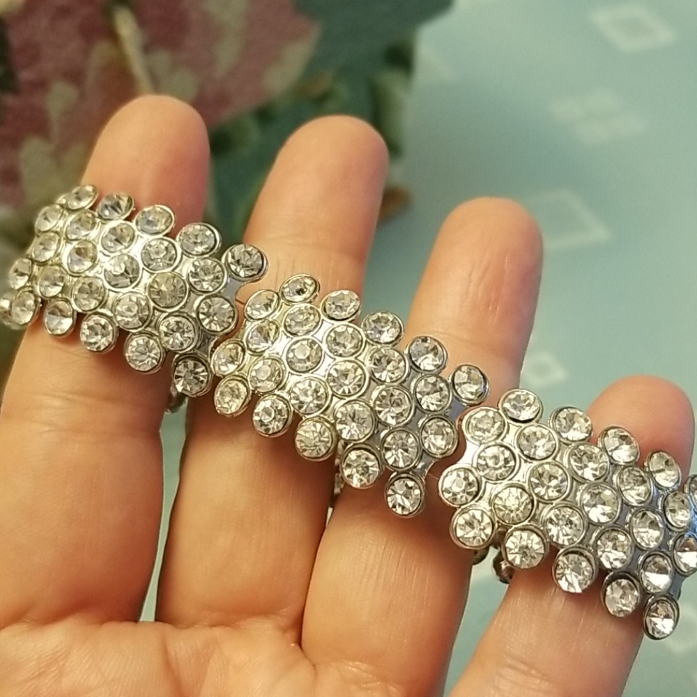 Silver-tone Rinestone Bracelet - Picture 3 of 3